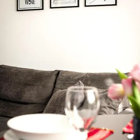 Navigli 4 Pax - One Bedroom Aparthotel-ac-wifi Апартаменты *