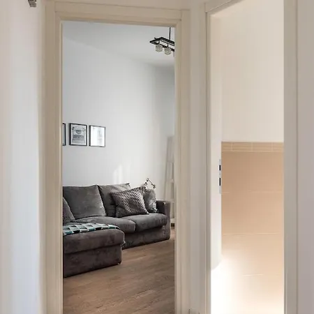 Navigli 4 Pax - One Bedroom Aparthotel-ac-wifi Милан