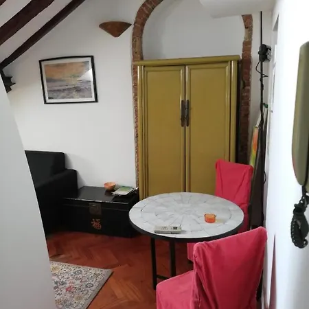 Rentalhouse Mortara 4 * Milano