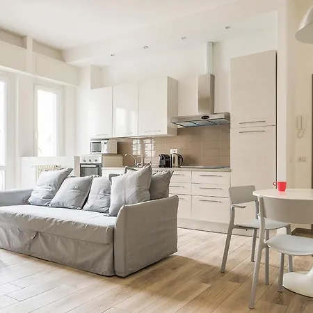 Hacca Collection - Porta Romana * Mediolan