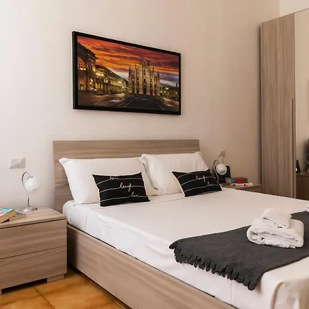 Casa Zara - Metro Lines Апартаменты Милан