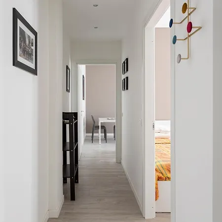 Amazing 2 Bedrooms Apt - Yellow Line Apartment Mailand
