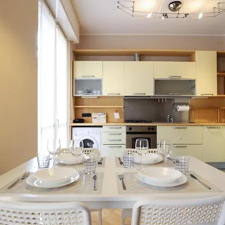 Italianway Easy - Dei Tulipani 4 Милан