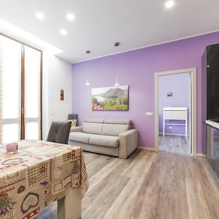 Guesthost - Lovely Near Piazza Firenze! Appartement Milaan