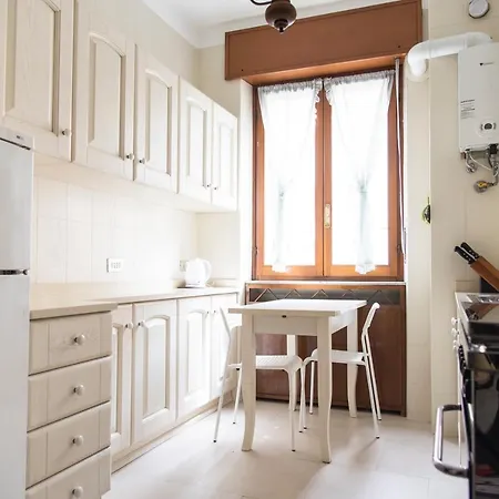 Youhosty - Sacconi 4 *