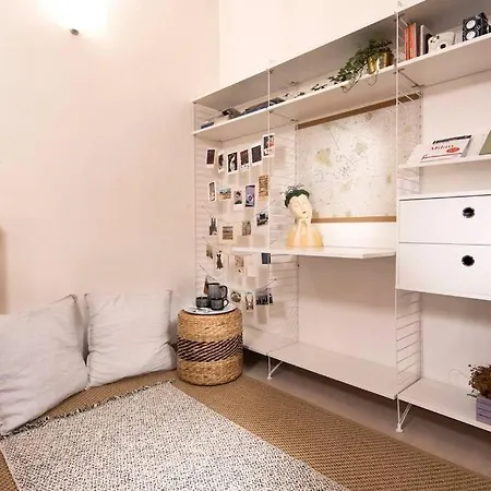 Apartment Near Central Station, Cozy 2 Bedroom