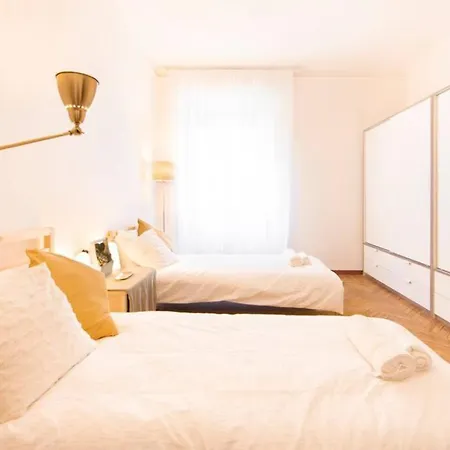 Near Central Station, Cozy 2 Bedroom