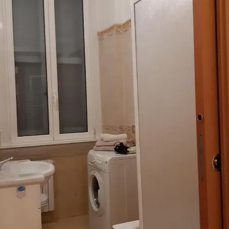 Sweet Vicino A Loreto Milánó