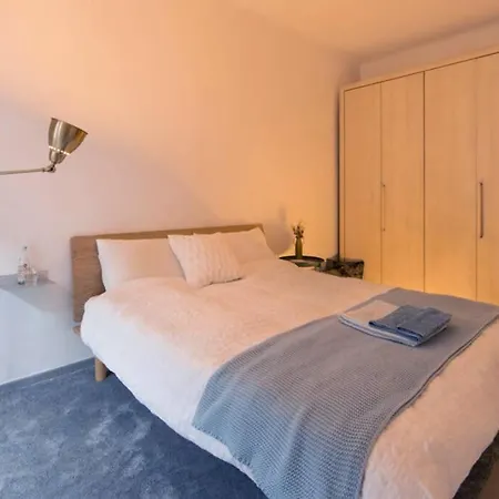Near Central Station, Cozy 2 Bedroom * Milan