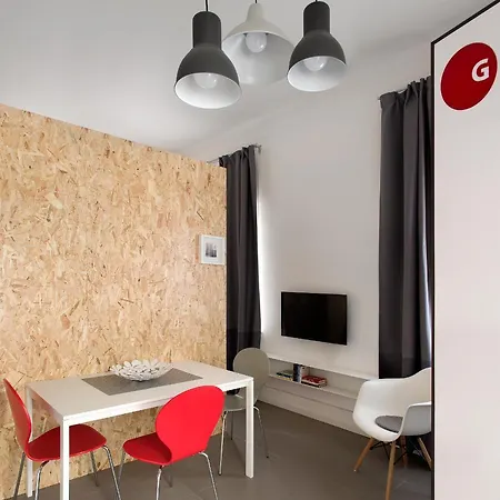 Up To - Citta Studi Appartement *