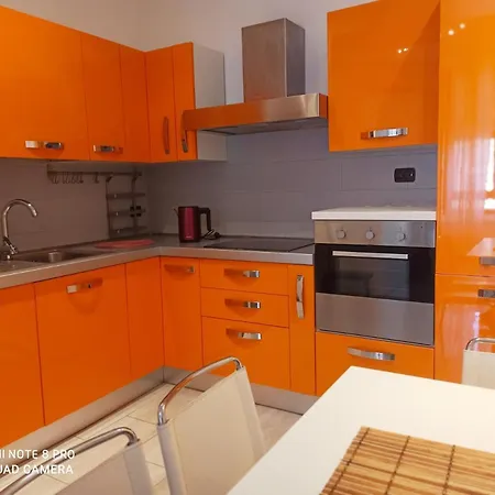 Stazione Centrale Apartman
