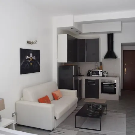 Stazione Centrale Apartman *