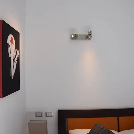 Stazione Centrale Apartman Milánó