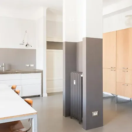Apartment Plum Guide - The Blue Rider Milan
