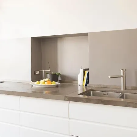 Apartment Plum Guide - The Blue Rider *