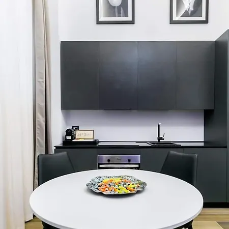 Charming Loft Pied A Terre San Gregorio Milan