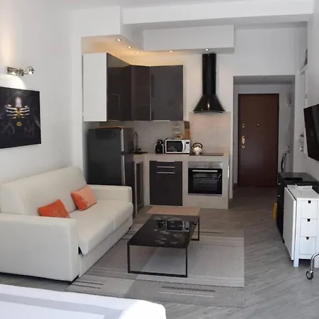 Stazione Centrale Apartman Milánó
