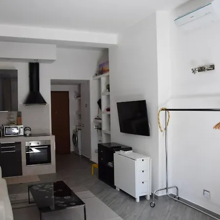 Stazione Centrale Apartman *