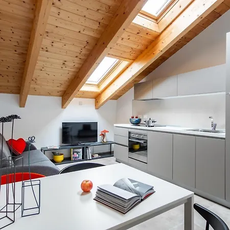 Aurum Pianell 10 Milano