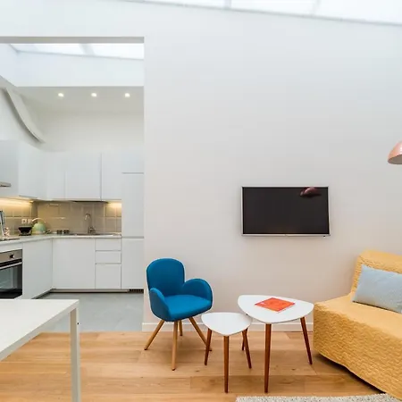 Accademia * Milánó