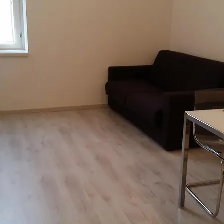 Lägenhet Active Rent Lazzaro Papi *
