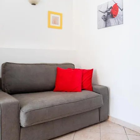 The Rent - Cozy Near Lambrate Metro Station