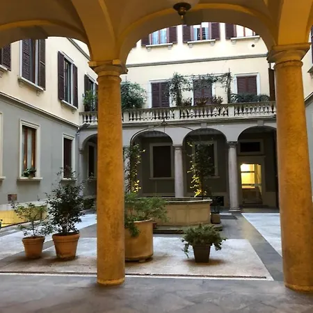 Youhosty - Del Lauro 6 * Milan