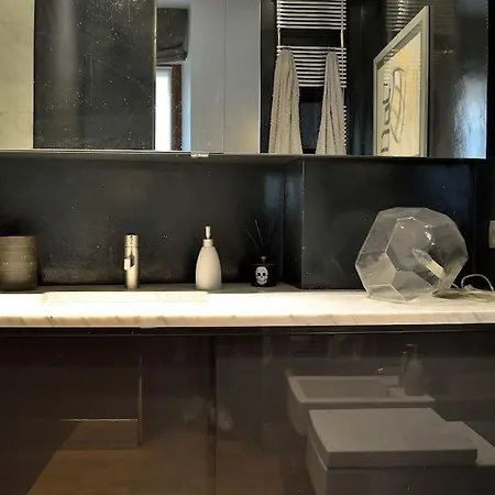 Apartment Youhosty - Del Lauro 6 *