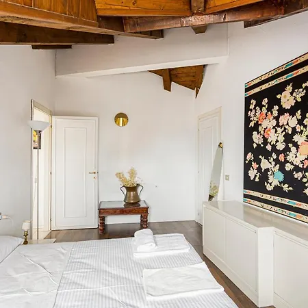 Elegant Loft With Wooden Ceilings- Isola District- Farini 27 Διαμέρισμα