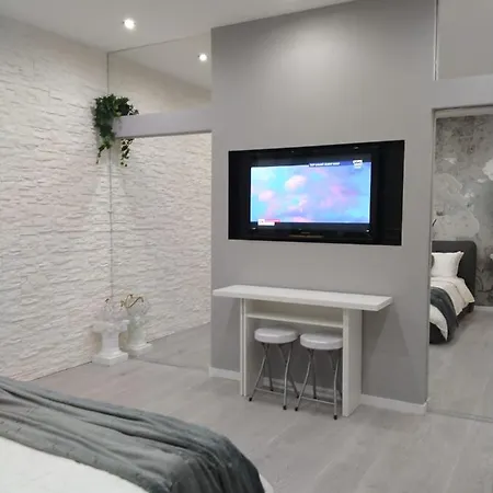 Center Porta Romana Bed & Breakfast 4*