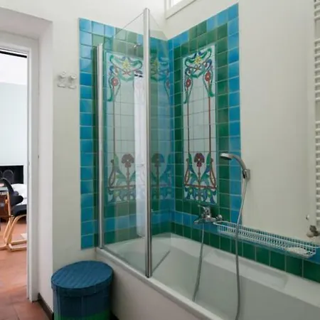 Guesthost - Porta Ticinese Balcony *