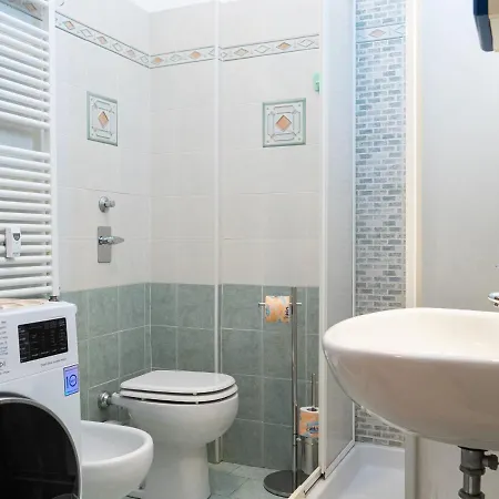 The Rent - Cozy Near Lambrate Metro Station Apartment Mailand