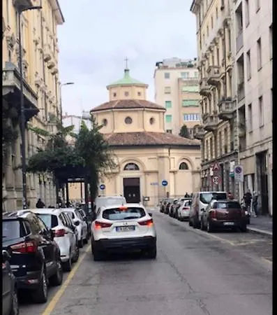 Unique In Center