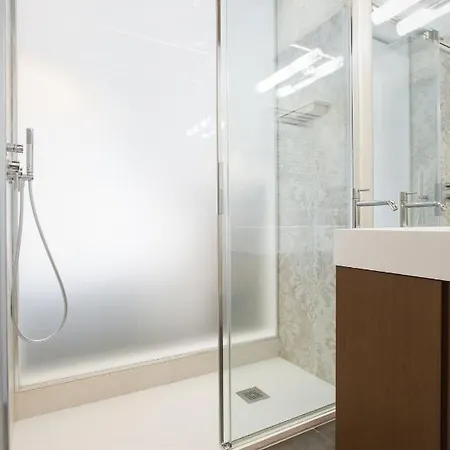 Enjoy Duomo - Flavio Baracchini 9 - Gasthof 4*