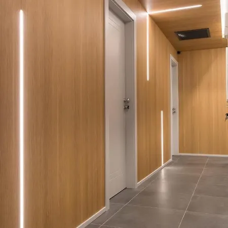 Enjoy Duomo - Flavio Baracchini 9 - 4* Mailand