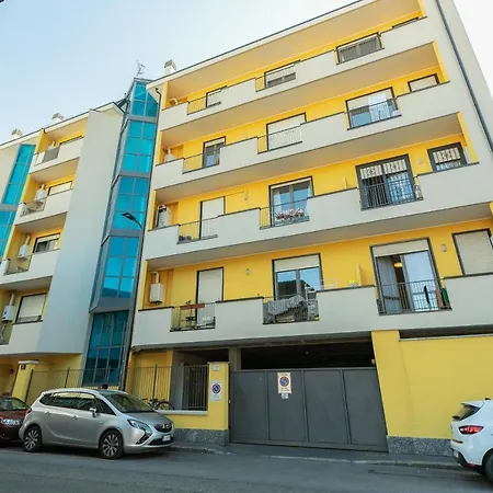 Alessia's Flat - Affori Apartment *