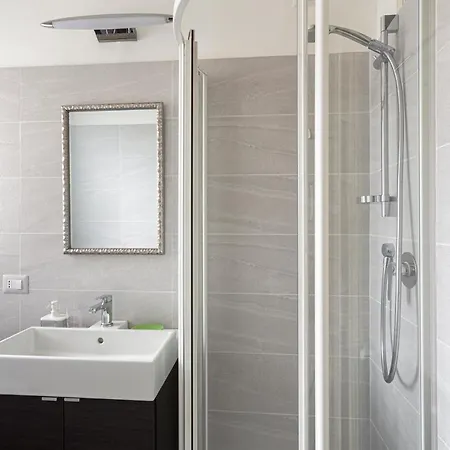 Hostmate - - Via Cantoni - Washington Apartament