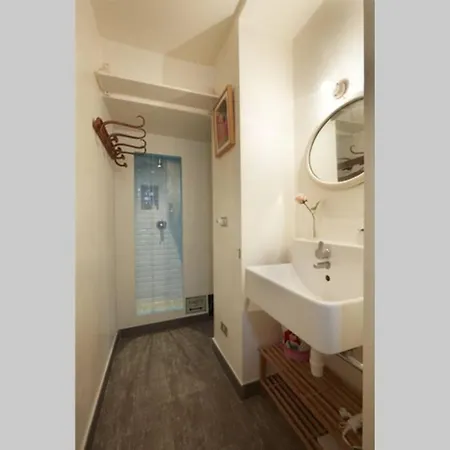 Olivia'S Pad In The Navigli 2 * Milan