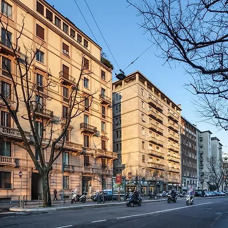 Temporary House - Via Della Moscova Mediolan