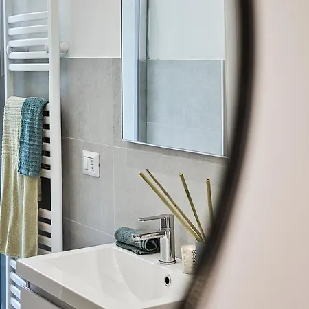 아파트 Porta Venezia Charming Studio *