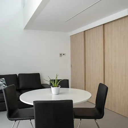 Apartamento Brand New Ortiquattro Milão