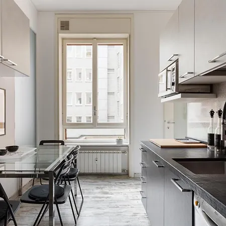 Fashion District - Monte Napoleone Apartamento