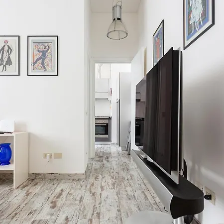 Fashion District - Monte Napoleone Apartamento *