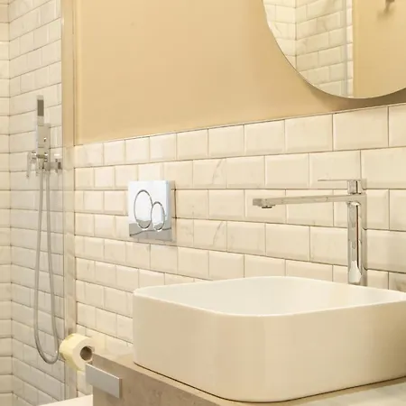 Red Ribbon Guest house 4*