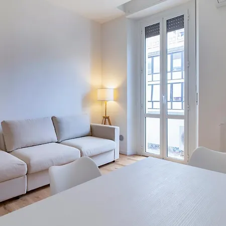 New renovated apartment close to Navigli - Bordighera * Milano