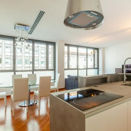 Апартаменты Easyhomes-madonnina View