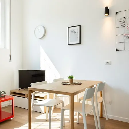 Joivy Contemporary In Historical Giambellino-lorenteggio