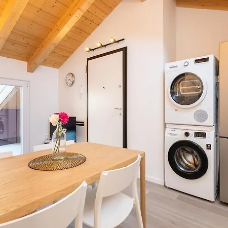 Joivy Contemporary In Historical Giambellino-lorenteggio * Milánó