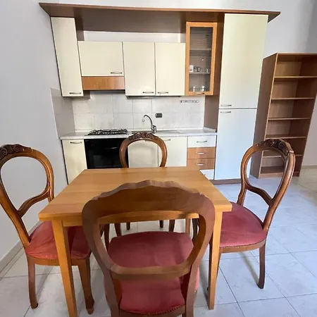 Venini 23 * Milánó