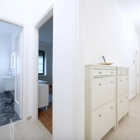 Executive 80 M2, 2floor, Quiet In Navigli-duomo